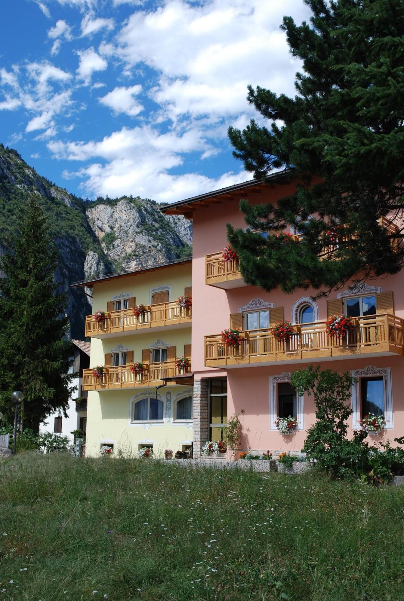 Hotel Fai Fai della Paganella Exterior photo