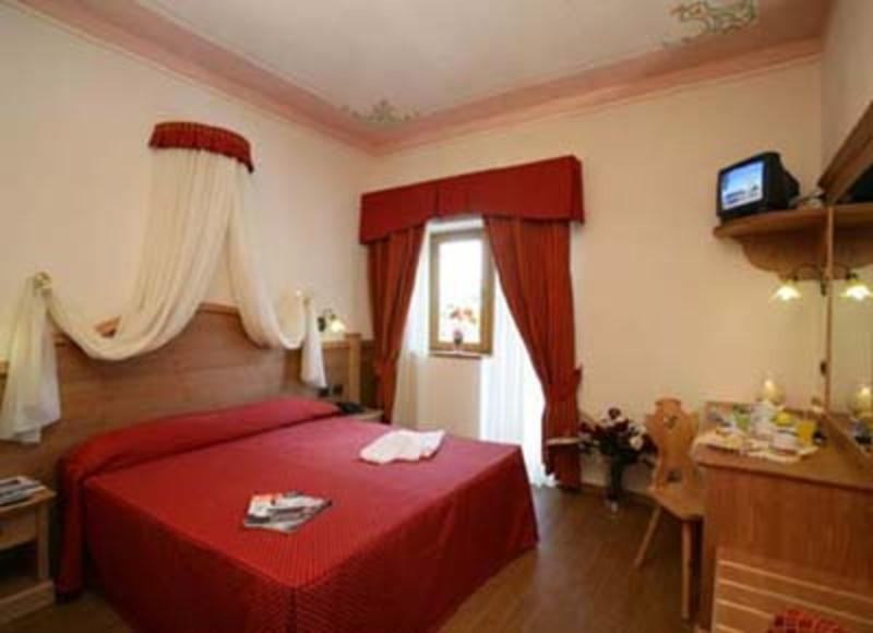 Hotel Fai Fai della Paganella Exterior photo